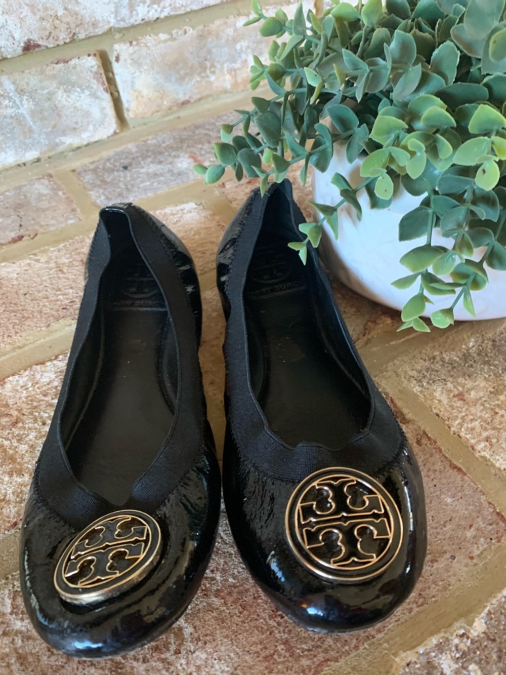 Tory Burch | Black Patent Logo Round-Toe Ballet Flats | 7.5